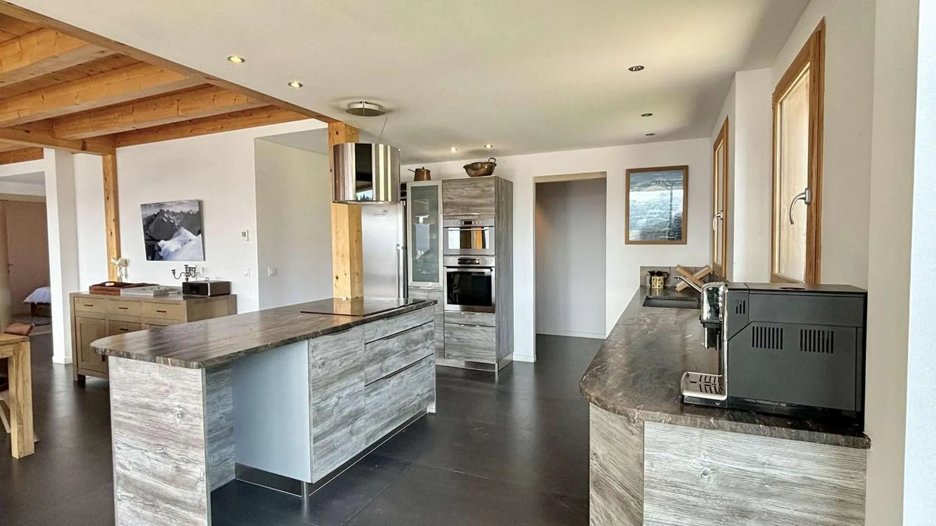 Chalet 8 Pieces Avec Spa, Sauna, 15 Pers, A 800M Des Pistes, Notre-Dame-De-Bellecombe - Fr-1-595-1